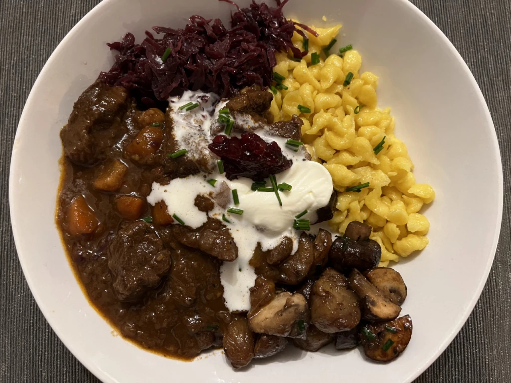 Klassisches Hirschgulasch