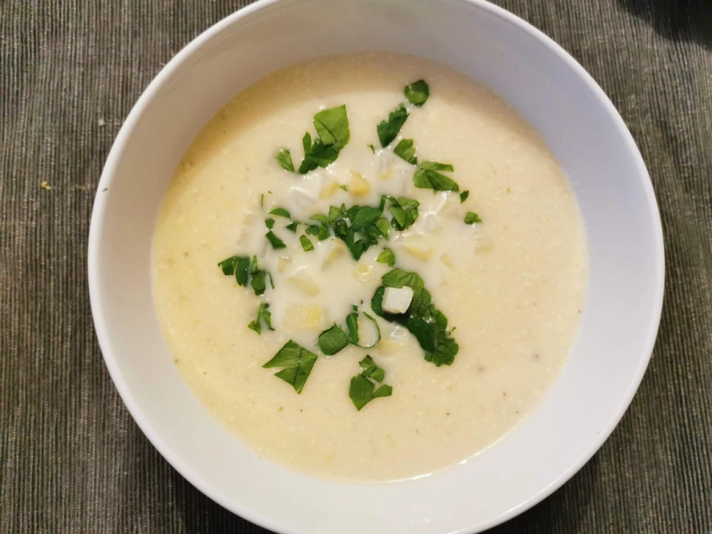 Petersilienwurzel-Suppe