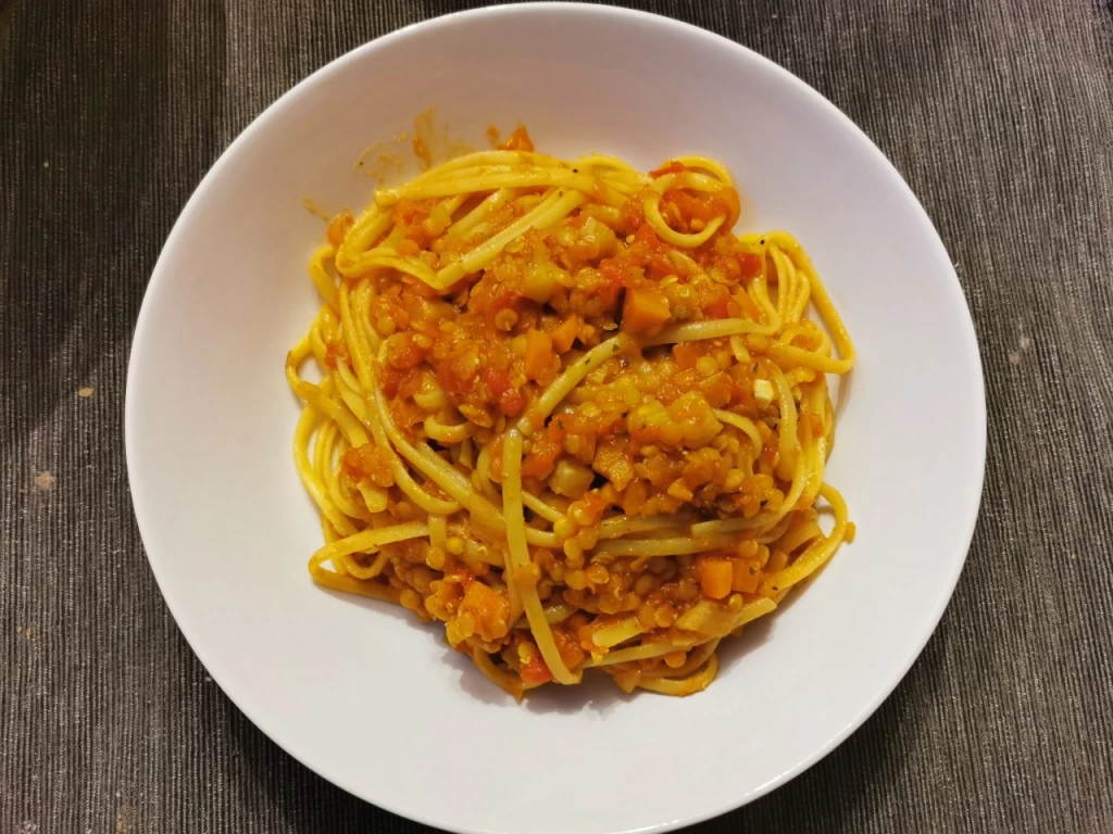 Spaghetti mit Linsenbolognese