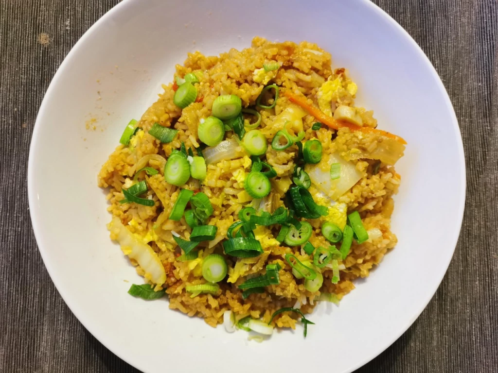 Thai Gebratener Reis mit Gemüse und Ei