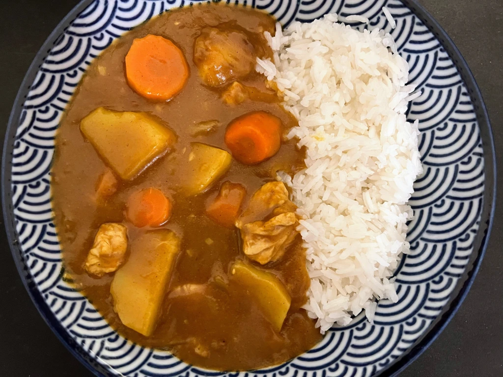 Japanisches Curry mit Reis (Golden Curry)
